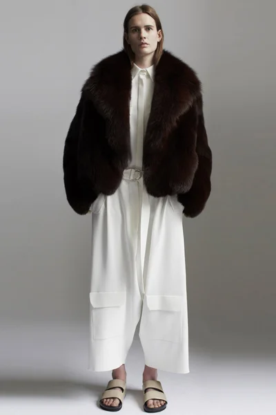 Look 10
